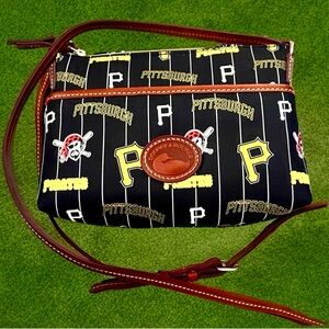 Dooney & Bourke Pittsburgh Pirates Crossbody Bag - Black and Brown